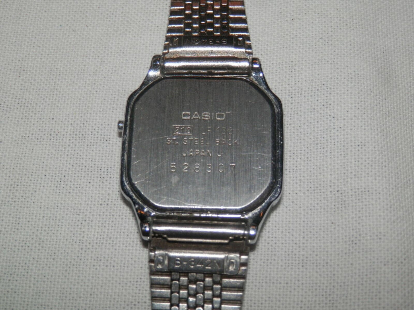 24015132