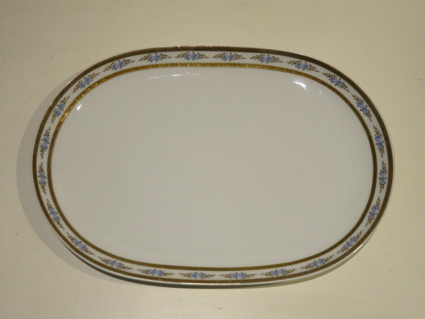 24002690