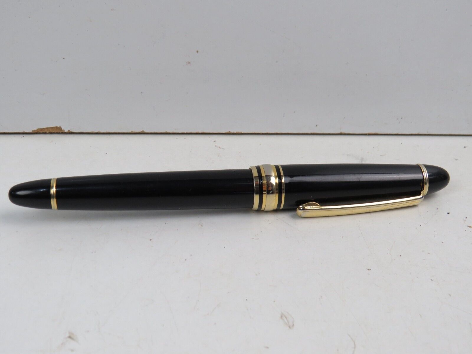 Penna A Sfera Esecutivo Iridium Con Clip A Freccia - Nero - Scrittura Extra Lusso Con Astuccio In Pelle