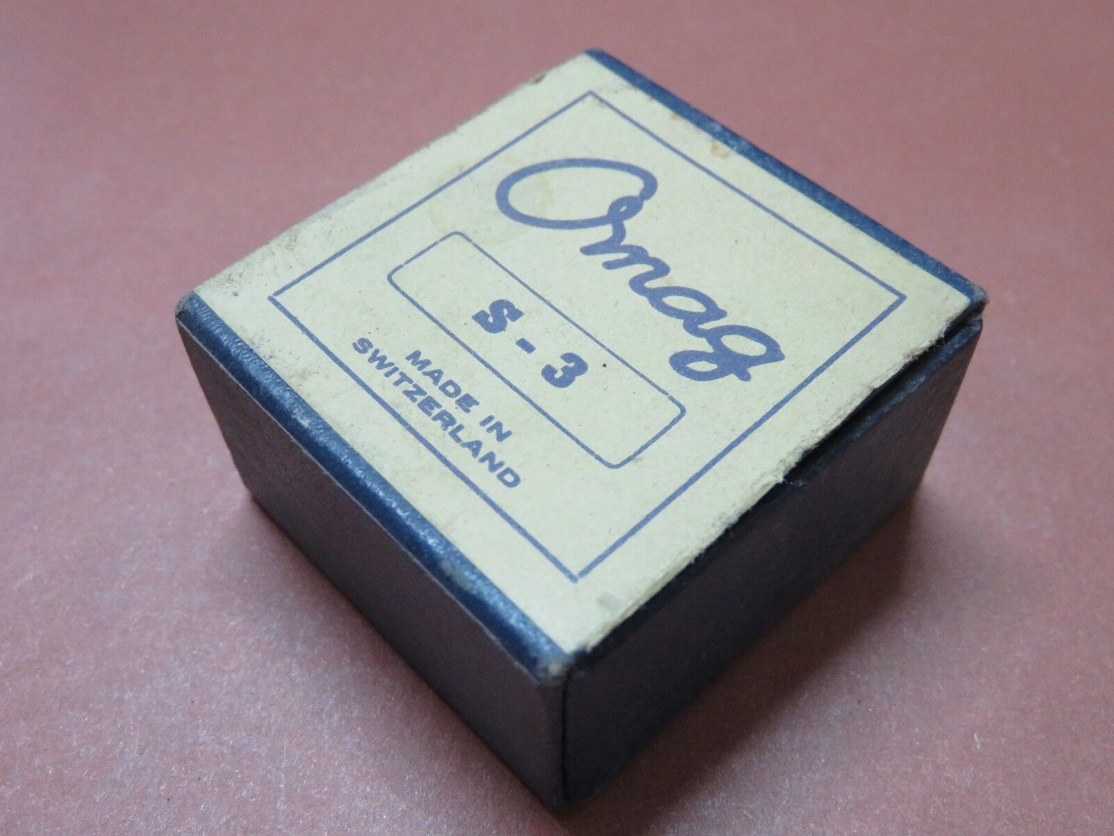 24019040