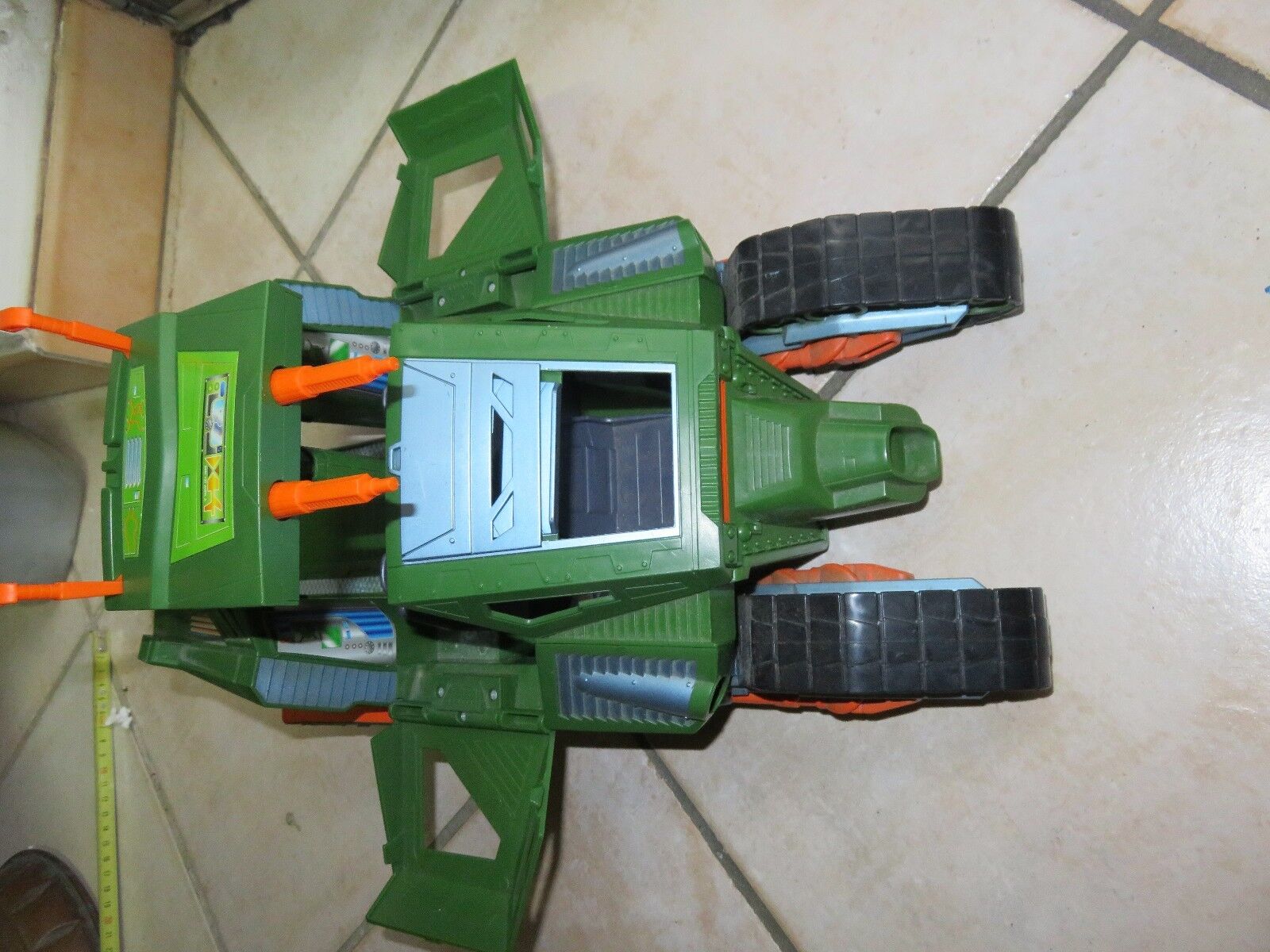 24043240