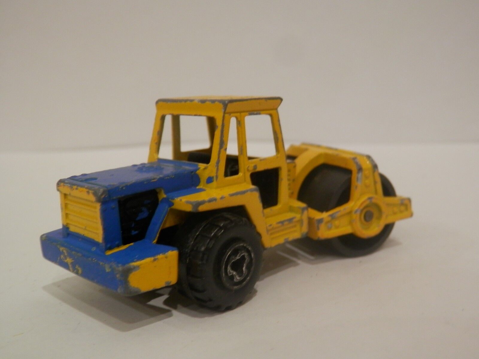 23993085