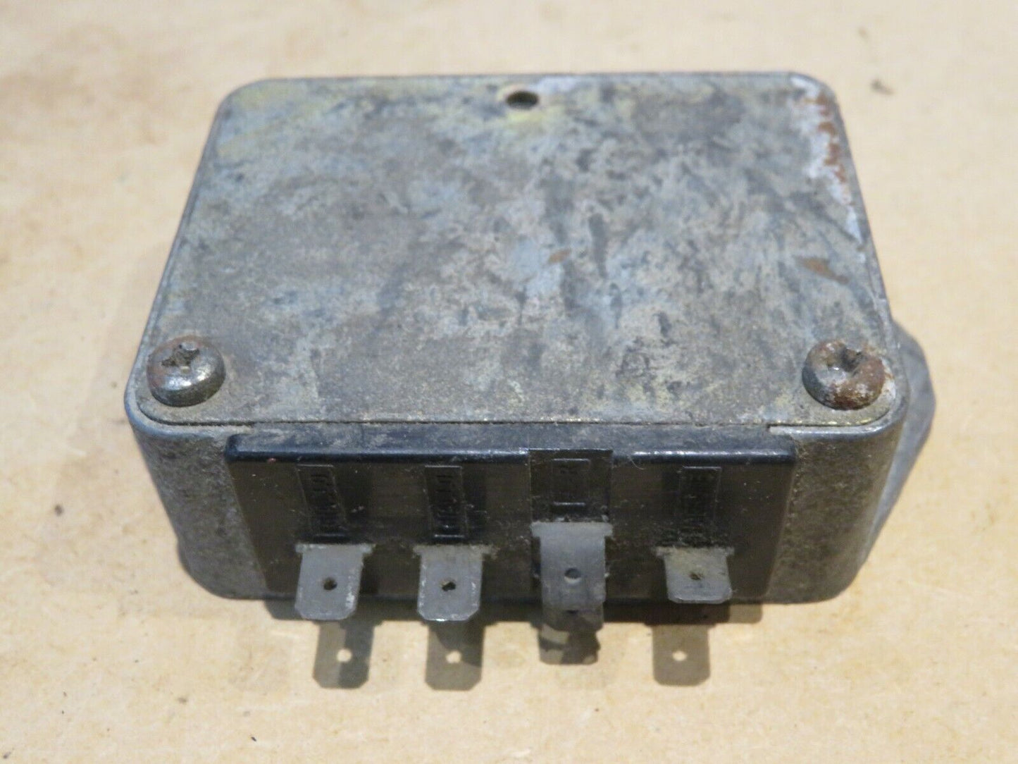 24040322