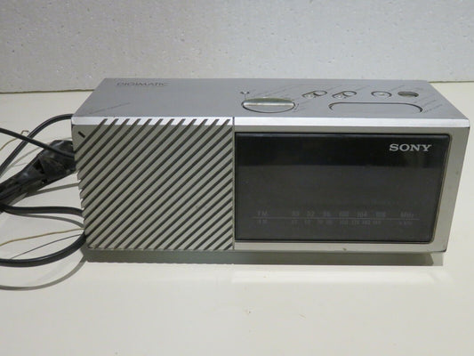 24004082