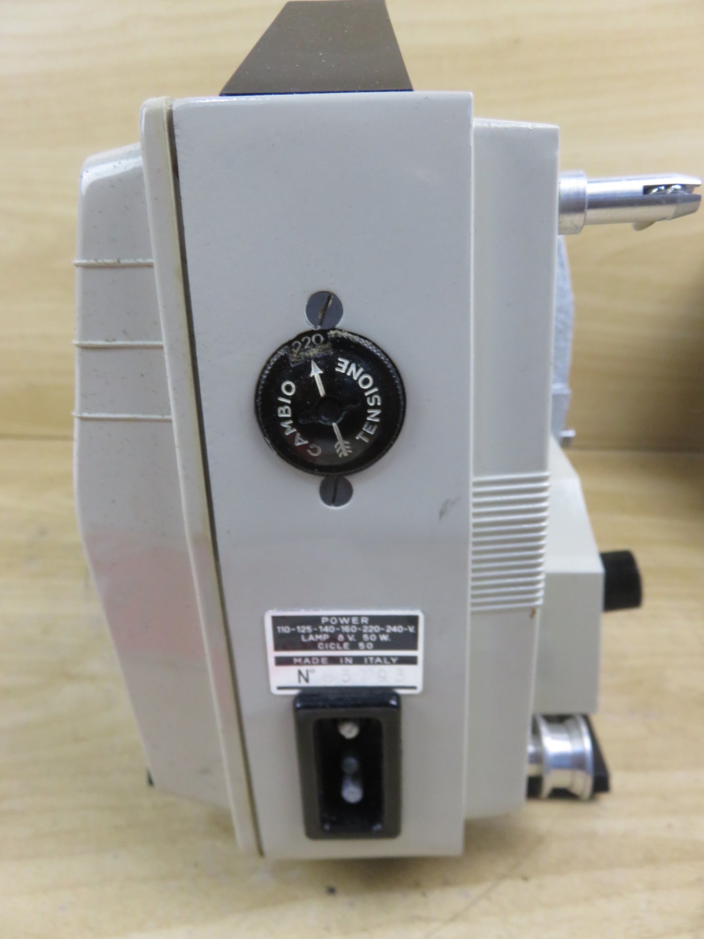 30437547