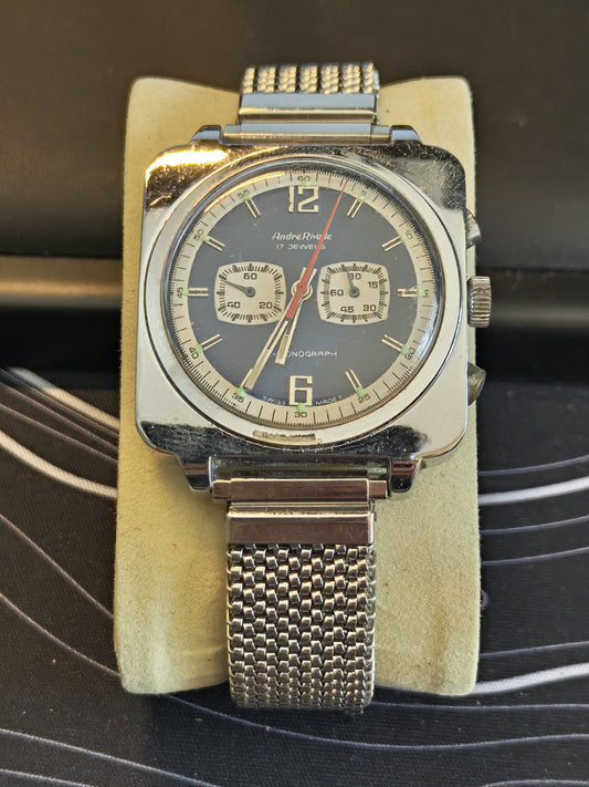 30871002