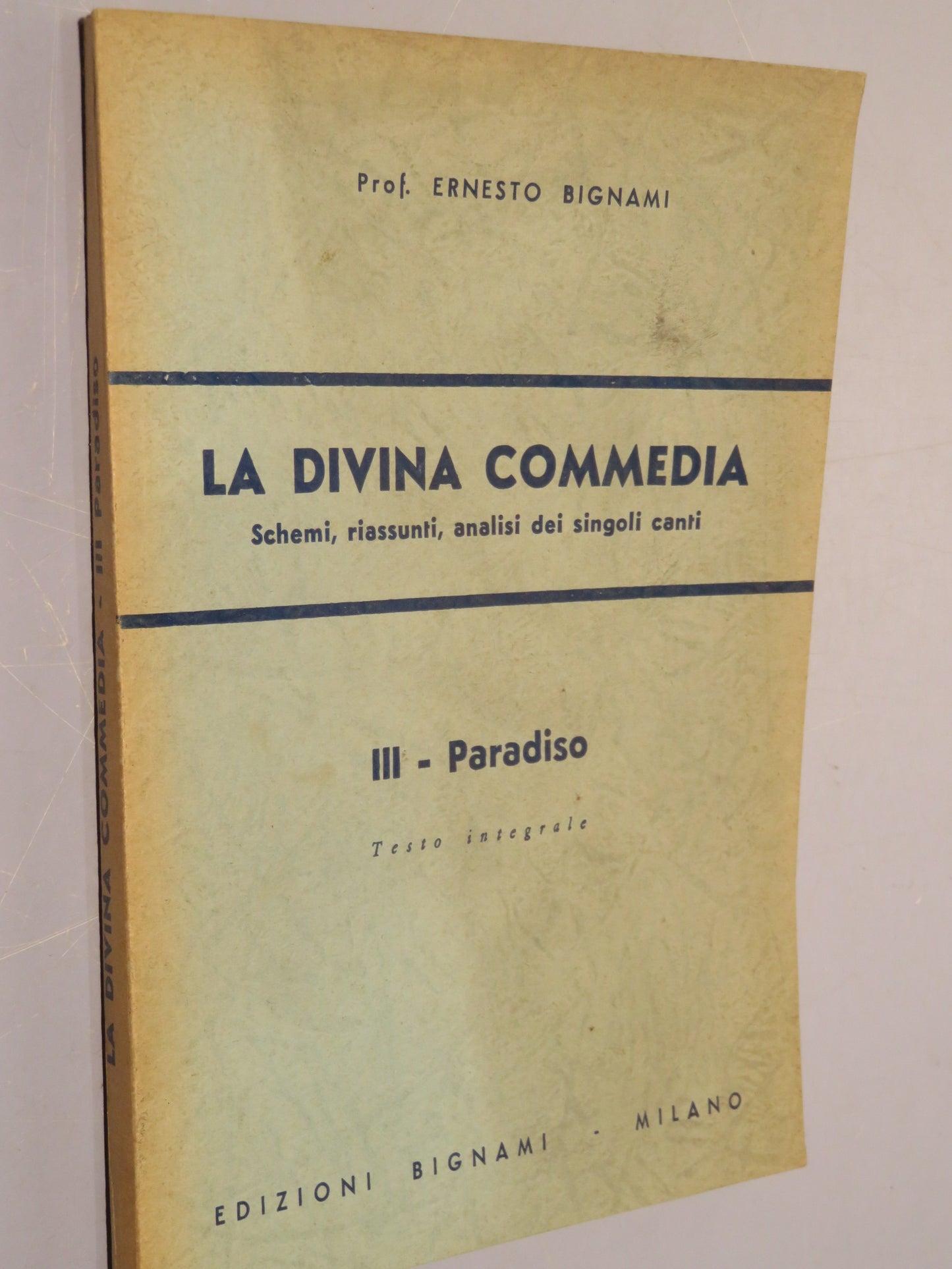 40761364