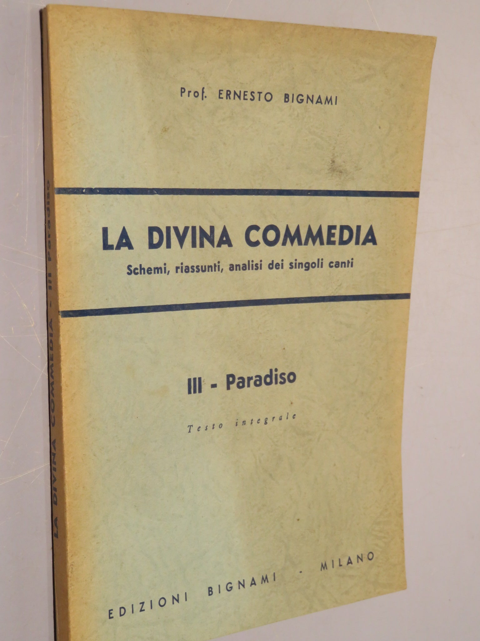 40761364