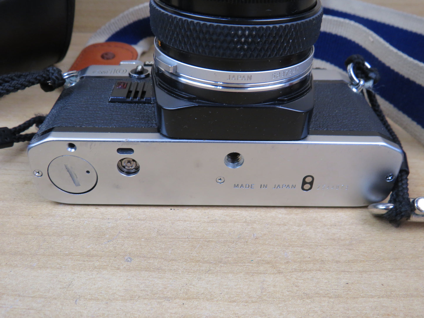 44194047