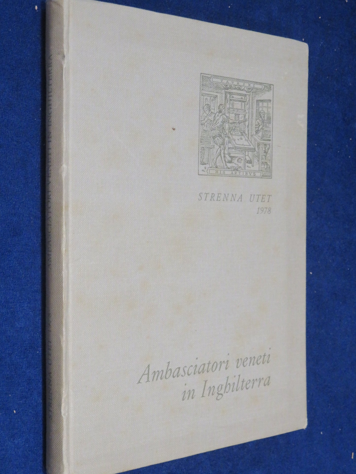 47021238