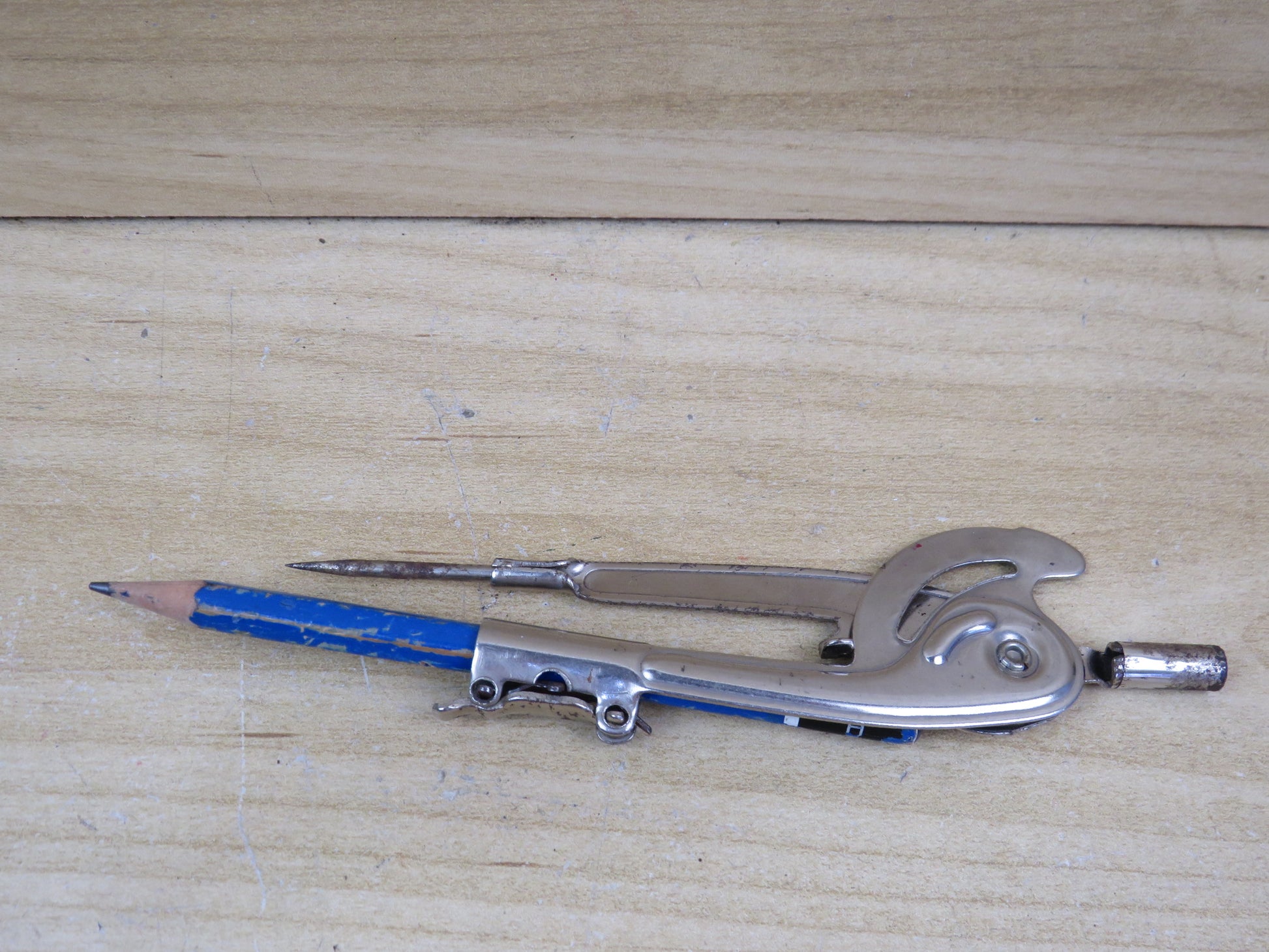 47391641