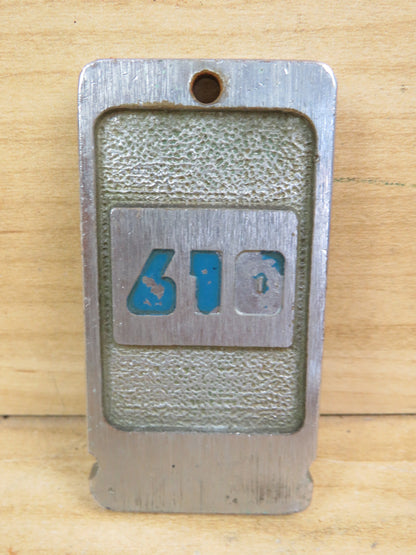 48041894